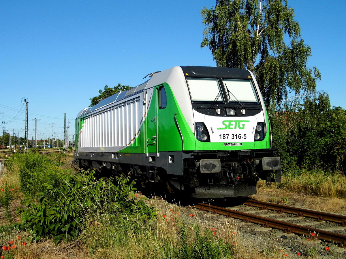 Am 02.07.2018 war die 187 316-5 von der SETG - Salzburger Eisenbahn TransportLogistik GmbH, (Railpool) in Stendal abgestellt.