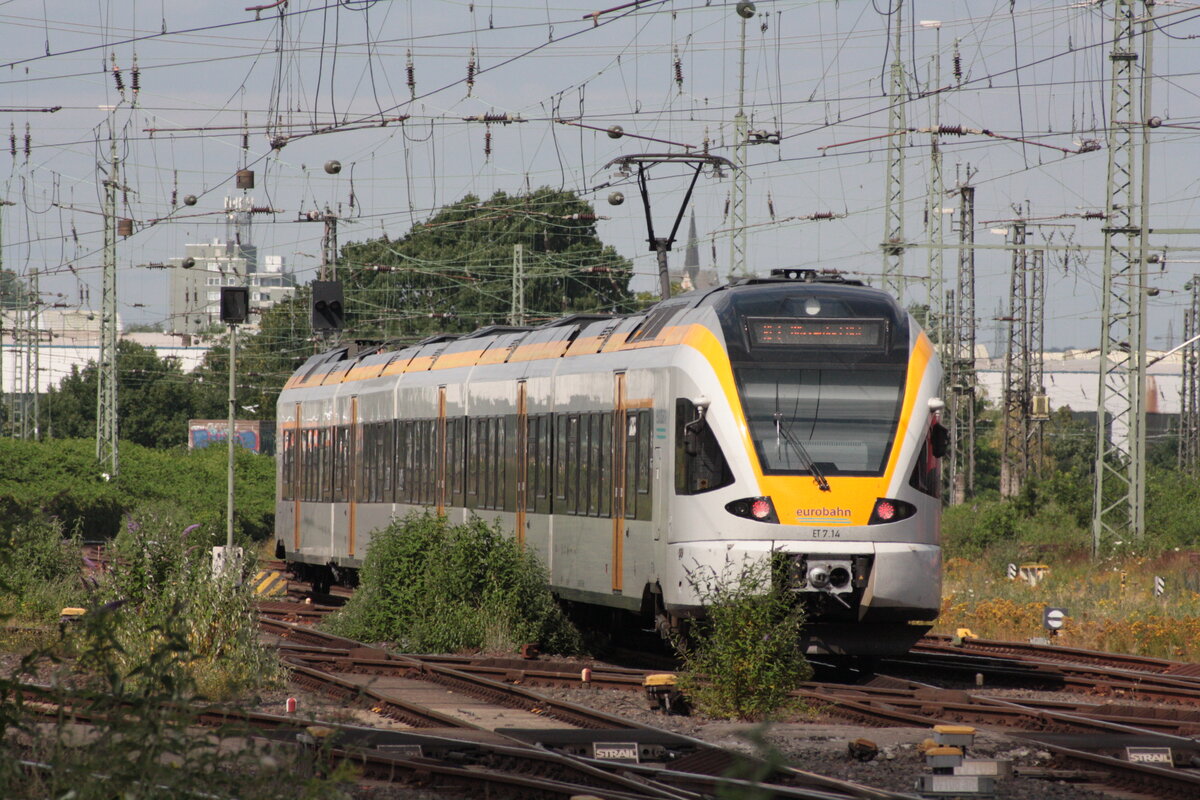 Am 02.07.2026 fuhr ET 7.14 als RE3 aus dem Bahnhof Dortmund in Richtung D�sseldorf.