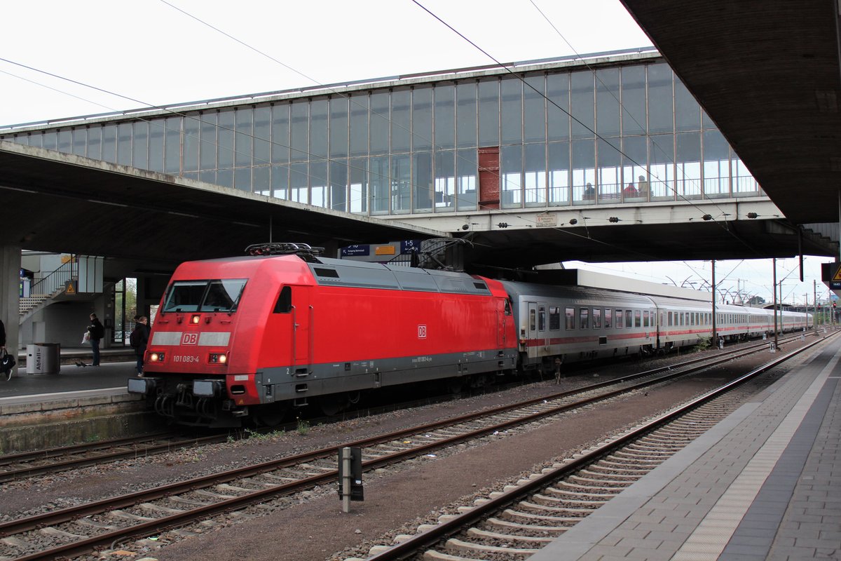 Am 02.10.2017 erreicht EC219 nach Graz den Hauptbahnhof Heidelberg.