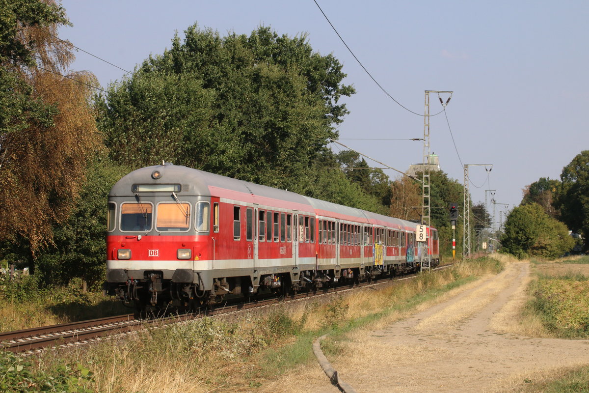 Am 03.08.2018 konnte ich RE10838 kurz hinter Dülken fotografieren.