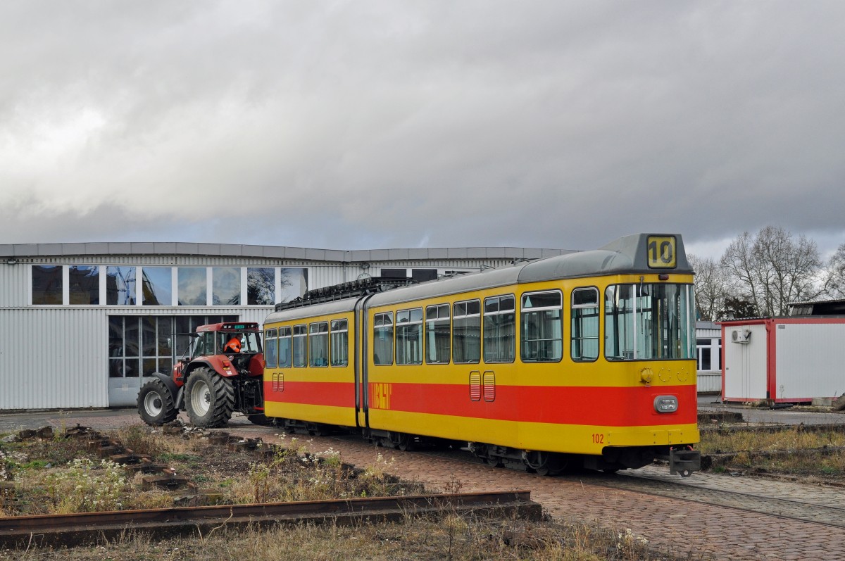 Am 04.01.2016 begann der Verlad der Be 4/6 101-115 der BLT auf dem ehemaligen Gelände der Bauwerkstatt. Als zweiter Wagen wird der Be 4/6 102 verladen. Die Reise mit der Eisenbahn bringt die Wagen nach Belgrad, wo sie eine neue Heimat finden. 	