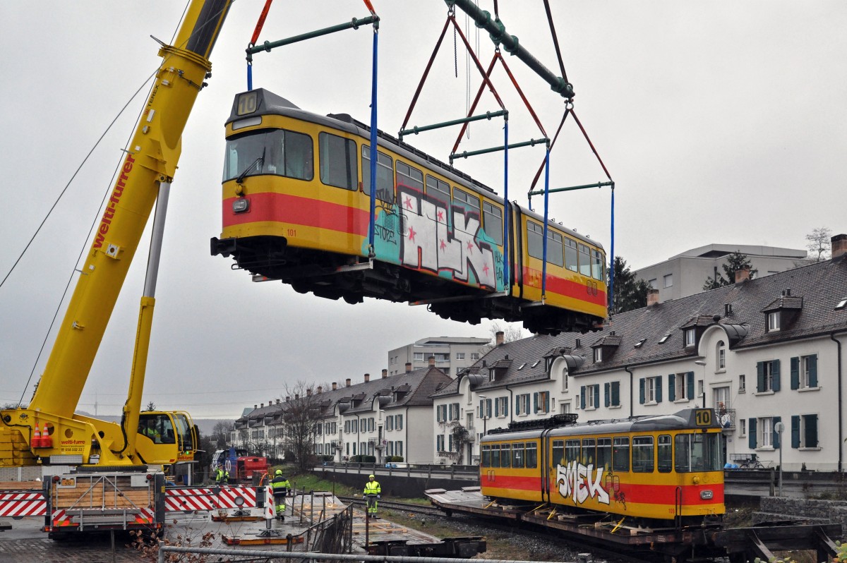Am 04.01.2016 begann der Verlad der Be 4/6 101-115 der BLT auf dem ehemaligen Gelände der Bauwerkstatt. Als vierten Wagen wird der Be 4/6 101 am 05.01.2016 verladen. Die Reise mit der Eisenbahn bringt die Wagen nach Belgrad, wo sie eine neue Heimat finden.