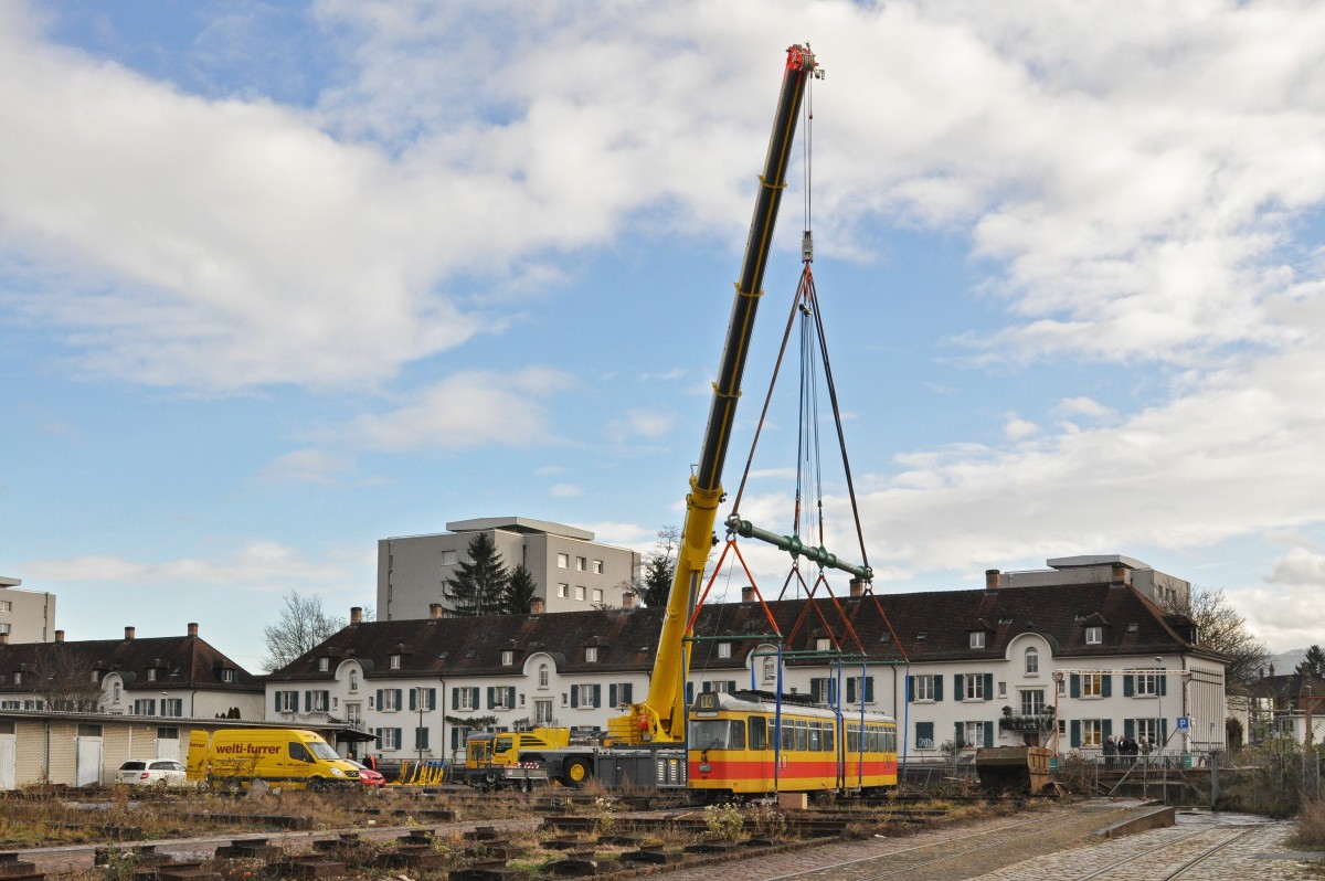 Am 04.01.2016 begann der Verlad der Be 4/6 101-115 der BLT auf dem ehemaligen Gelände der Bauwerkstatt. Der Be 4/6 108 wird am 05.01.2016 verladen. Die Reise mit der Eisenbahn bringt die Wagen nach Belgrad, wo sie eine neue Heimat finden.