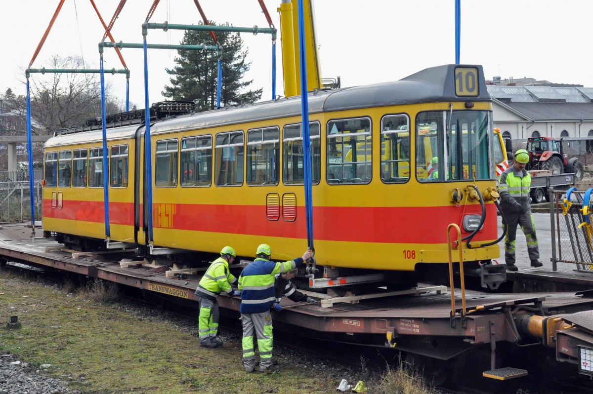 Am 04.01.2016 begann der Verlad der Be 4/6 101-115 der BLT auf dem ehemaligen Gelände der Bauwerkstatt. Der Be 4/6 108 wird am 05.01.2016 verladen. Die Reise mit der Eisenbahn bringt die Wagen nach Belgrad, wo sie eine neue Heimat finden.