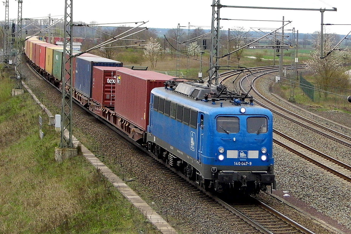 Am 04.04.2017 kam die 140 047-9 von METRANS (PRESS) aus Richtung Salzwedel nach Stendal .
