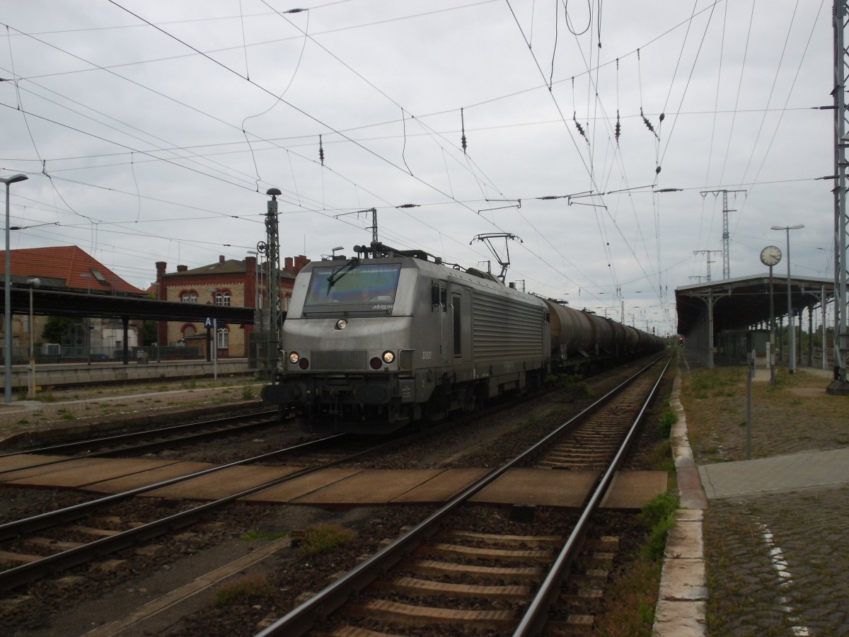 Am 04.05.2014 mit einem Kesselzug aus Richtung Magdeburg nach Stendal und fuhr weiter in Richtung Wittenberge. 