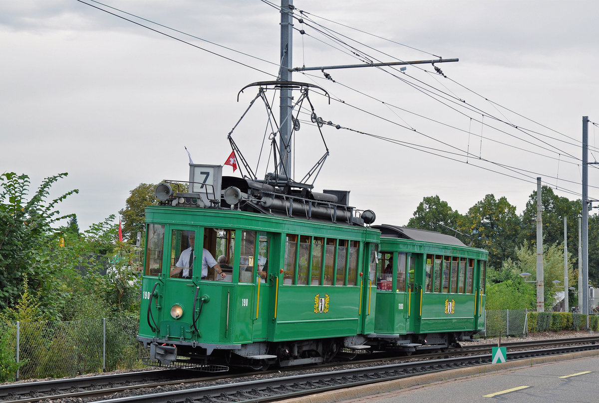 Am 04.09.2016 wurde zum ersten mal die neue Museumslinie 7 gefahren. Die Strecke führt vom M-Parc (Depot Dreispitz, wo auch das neue Trammuseum entstehen soll), via Peter Merian, Bahnhof SBB, Aeschenplatz, Barfüsserplatz, Schifflände, Claraplatz, Messeplatz zum Badischen Bahnhof und dann zur Endstation am Eglisee. Hier fährt der Be 2/2 190 zusammen mit dem B2 1193 zur Haltestelle Münchensteinerstrasse.