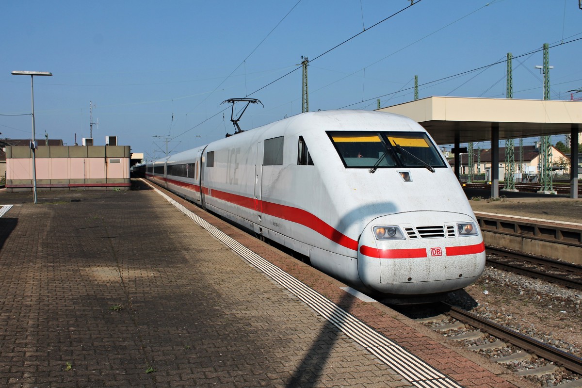 Am 04.10.2014 fuhr 401 003-9  Neu-Isenburg  aus dem Badischen Bahnhof Basel in Richtung Basel SBB.