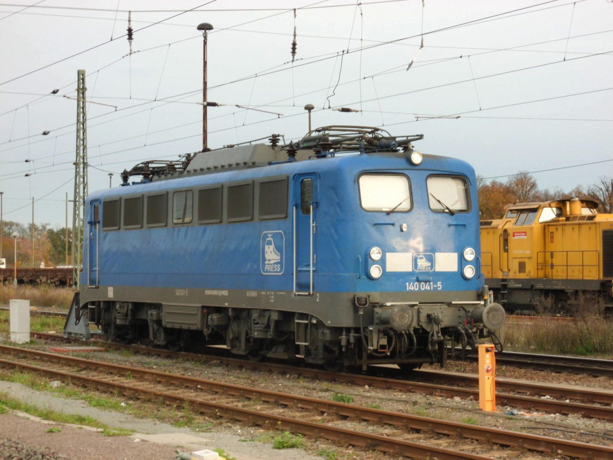 Am 04.11.2014 stand 140 041 in Stendal abgestellt. 