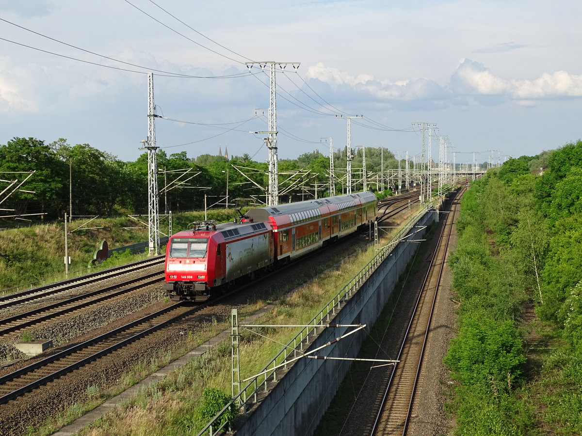 Am 05.06.2017 kam die 146 008 mit einem RE aus Richtung Magdeburg nach Stendal und fuhr weiter nach Uelzen.