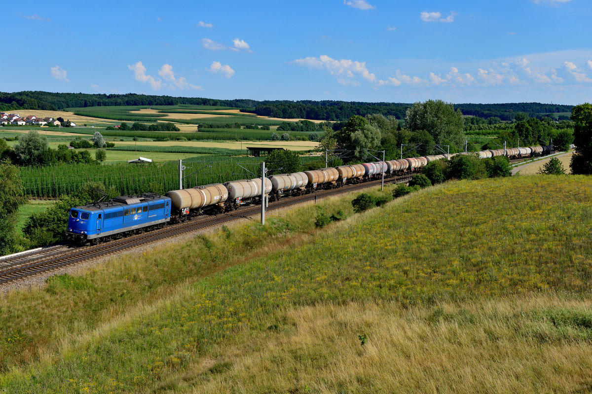 Am 06. Juli 2017 brachte die EGP 151 118 einen Kesselwagenzug von München Milbertshofen nach Neuburg an der Donau. Bei Fahlenbach in der Hallertau konnte ich diese Leistung aufnehmen.
 
