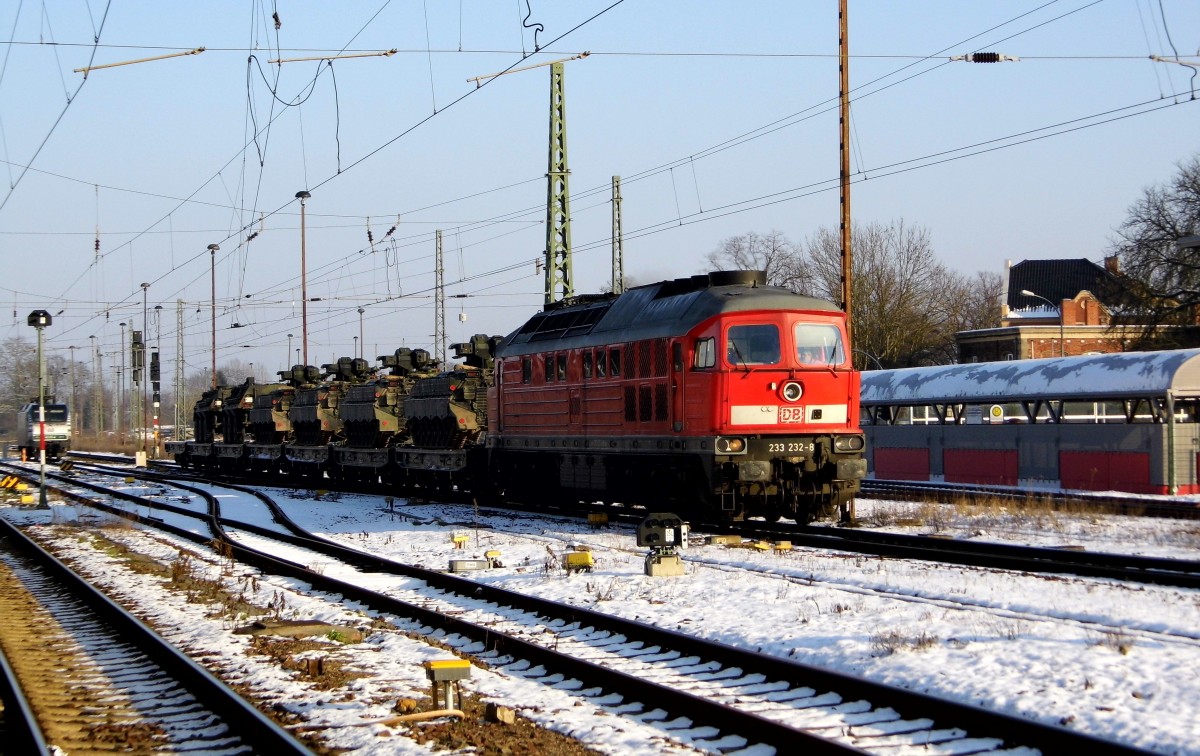 Am 06.02.2015 kam die 233 232-8 von der DB aus Richtung Magdeburg nach Stendal .
