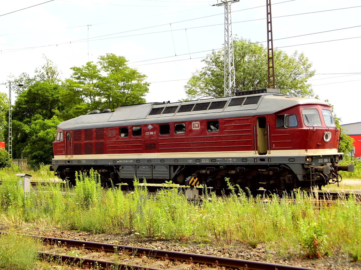 Am 06.07.2017 stand die 232 088-5 von der EfW-Verkehrsgesellschaft mbH, in Stendal . 