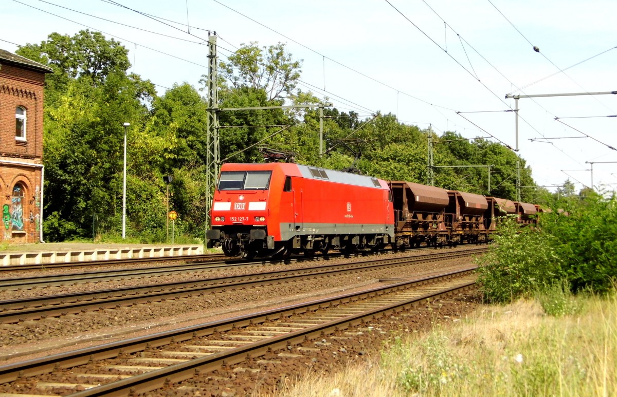 Am 06.08.2015 kam die 152 127-7 von der DB aus Richtung Magdeburg nach Niederndodeleben und fuhr weiter in Richtung Braunschweig .