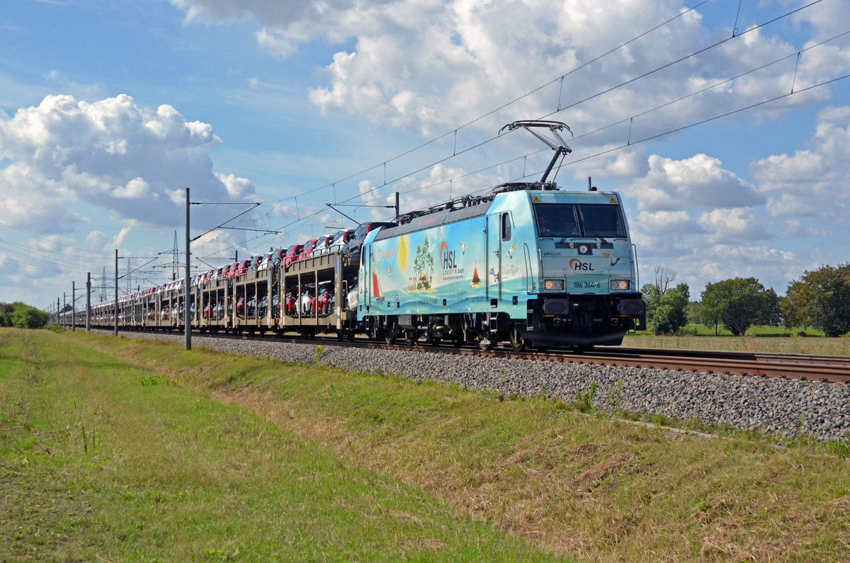 Am 06.09.20 schleppte 186 364 der HSL einen BLG-Autozug, beladen mit Toyota Kleinwagen, durch Braschwitz Richtung Köthen. 