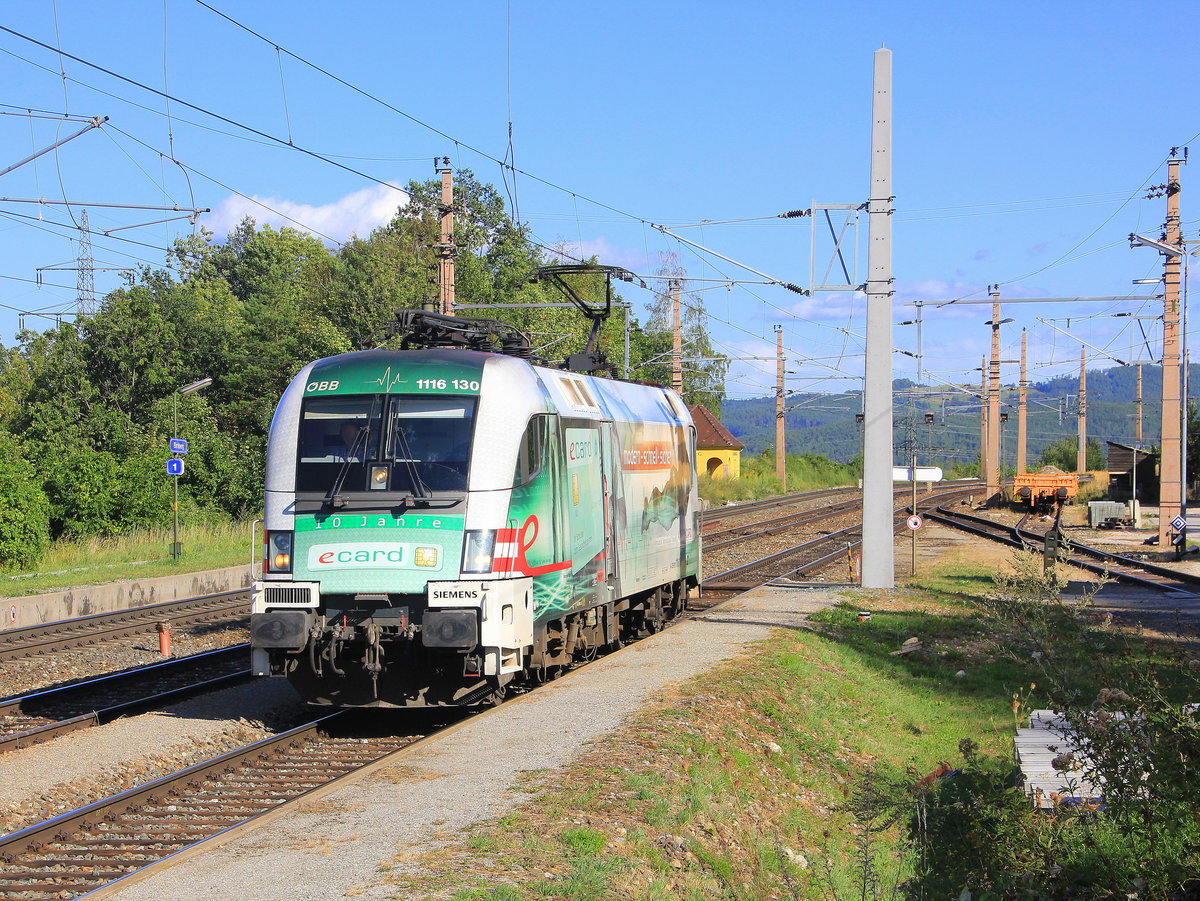 Am 06.09.2015 rollt 1116 113  E-Card  als TFZF durch den Bahnhof Eichberg an der Semmeringbahn. 
