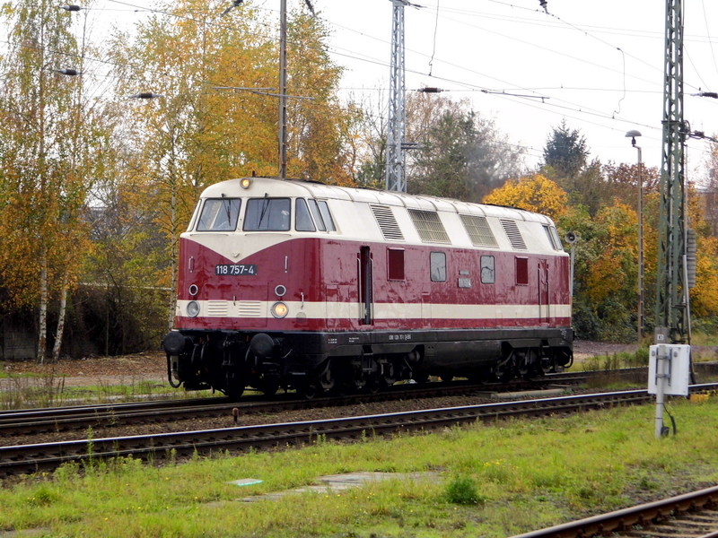 Am 06.11.2014 Rangierfahrt von der 118 757-4 von der  EBS in Stendal . 