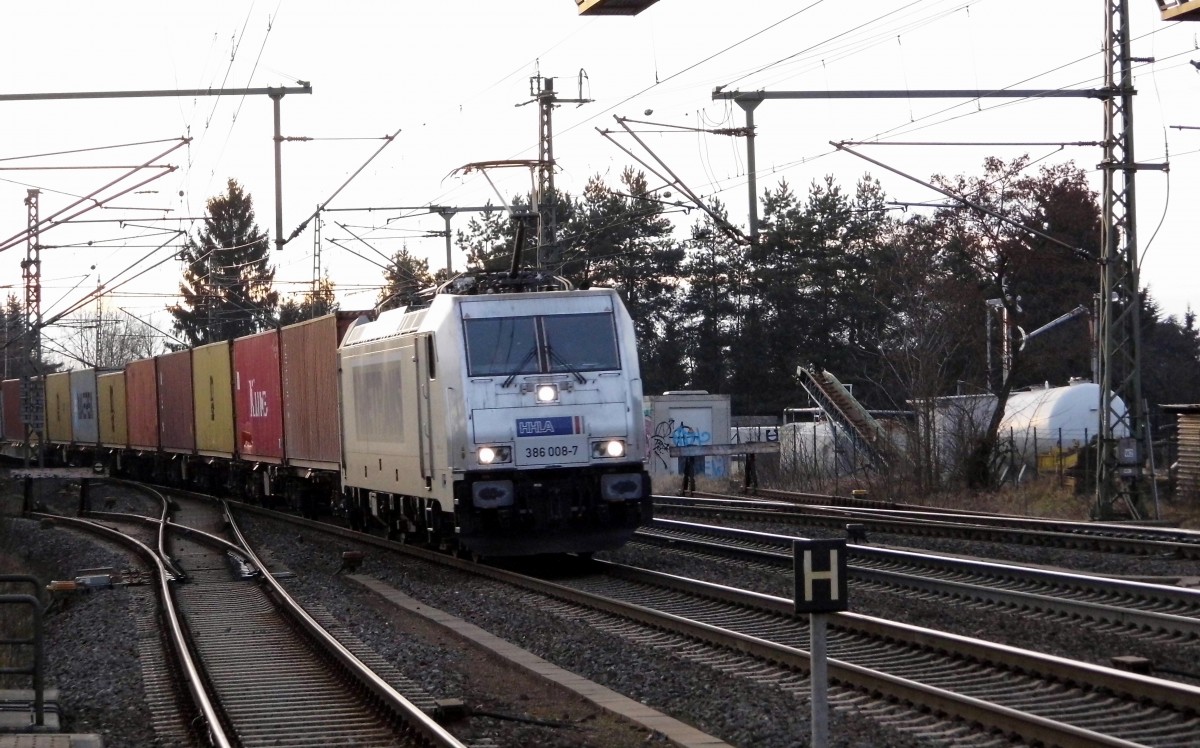 Am 07.03.2015 kam die 386 008-7 von der METRANS aus Richtung Braunschweig nach Niederndodeleben und fuhr weiter in Richtung Magdeburg .