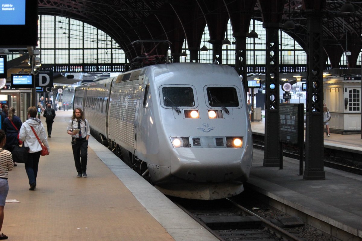Am 07.07.2017 erreicht HST539 aus Stockholm kommend mit leichter Verspätung den Hauptbahnhof von Kopenhagen, wo seine Fahrt endet.