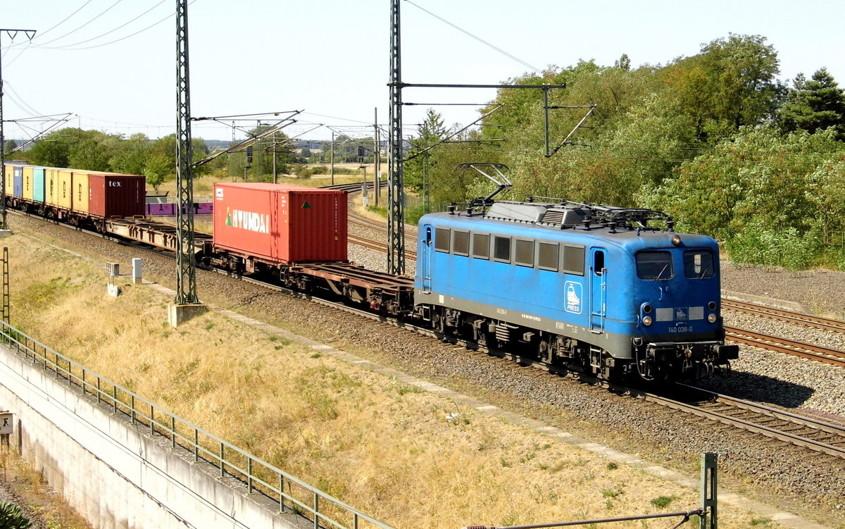 Am 07.08.2018 fuhr die 140 038-0 von METRANS (PRESS) von Hamburg nach Stendal und weiter nach Leipzig . 