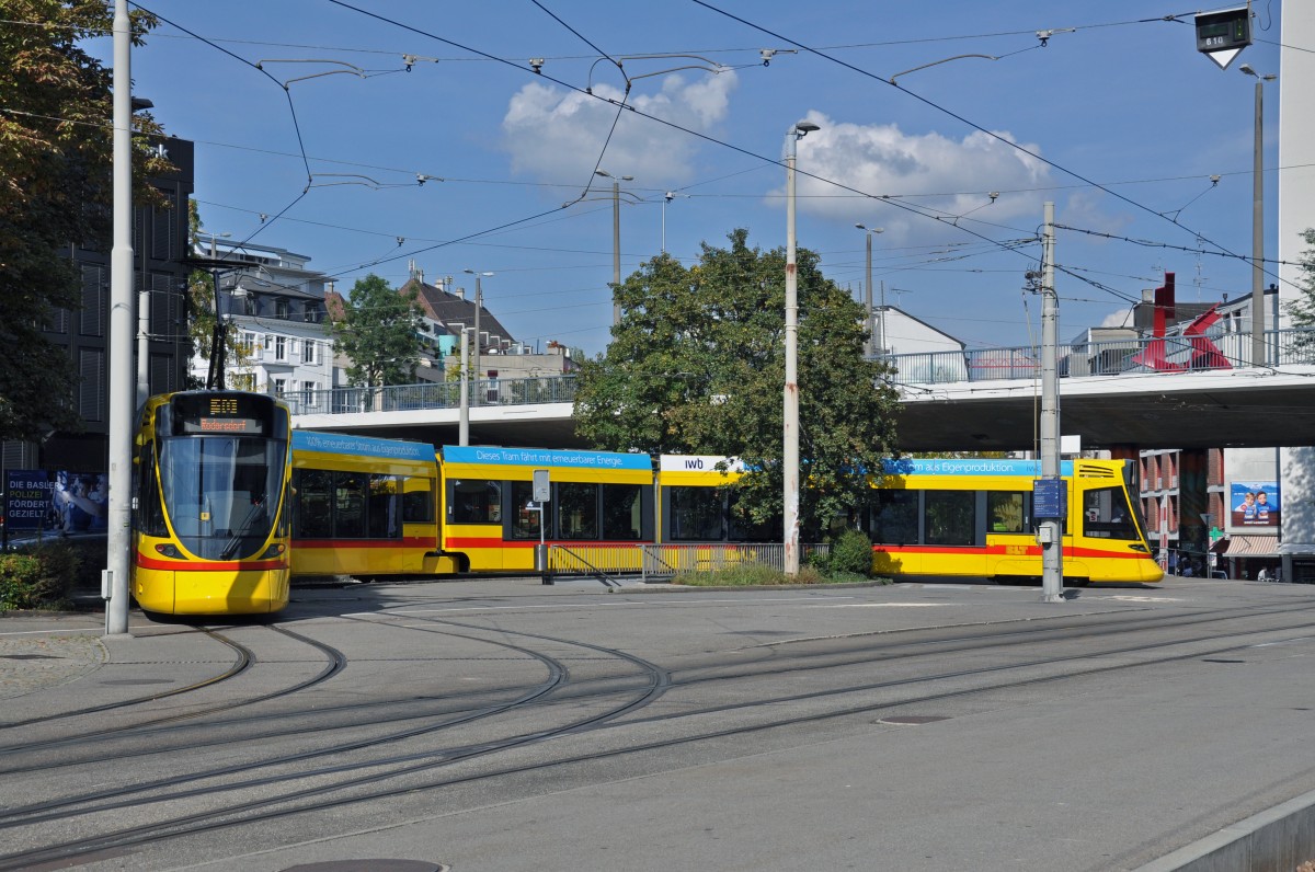 Am 07.09.2014 mussten alle Kurse der Linie 10 wegen einer Baustelle beim Depot Hüslimatt an der Heuwaage wenden. Hier wendet der Be 6/10 Tango 167. 
