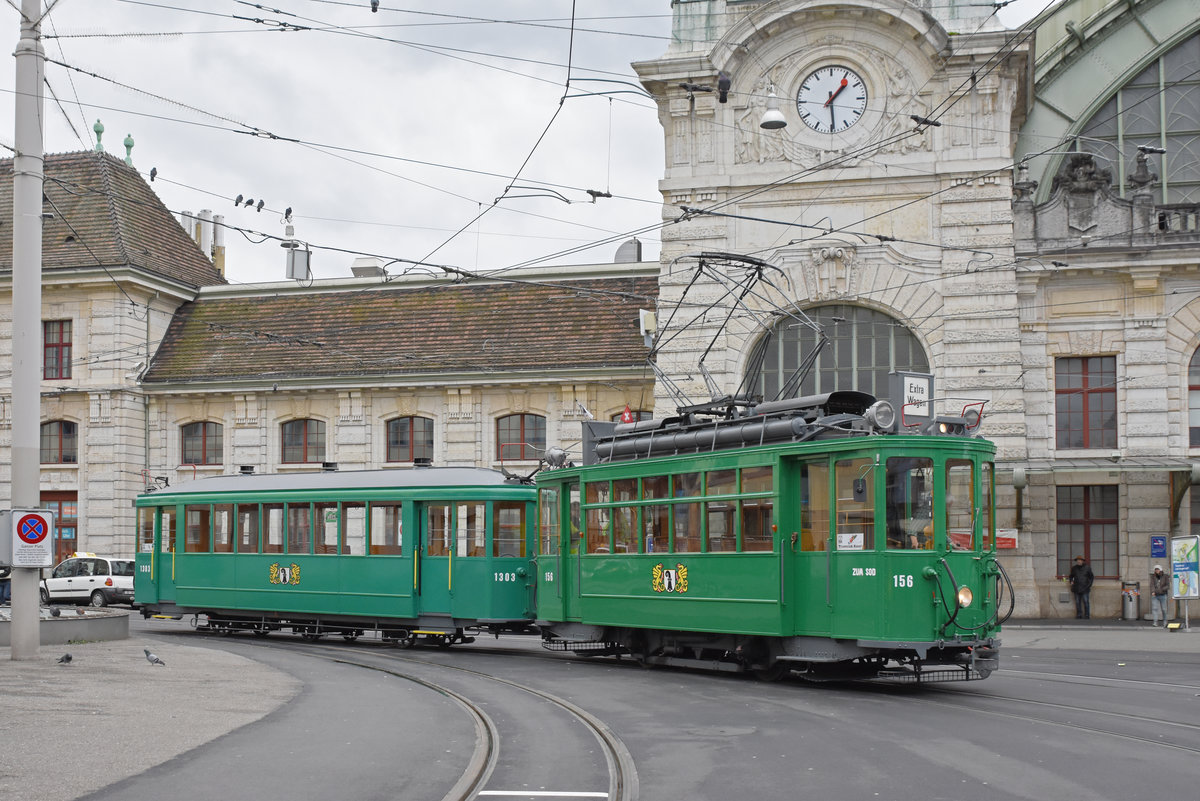 Am 07.12.2019 fand die Santiglausenfahrt des Tramclub Basel statt. Hier fährt der Be 2/2 156  Zum Sod  mit dem B3 1303 beim Bahnhof SBB ein. Der zweite Oldtimer war der be 2/2 215 mit dem B2 423.