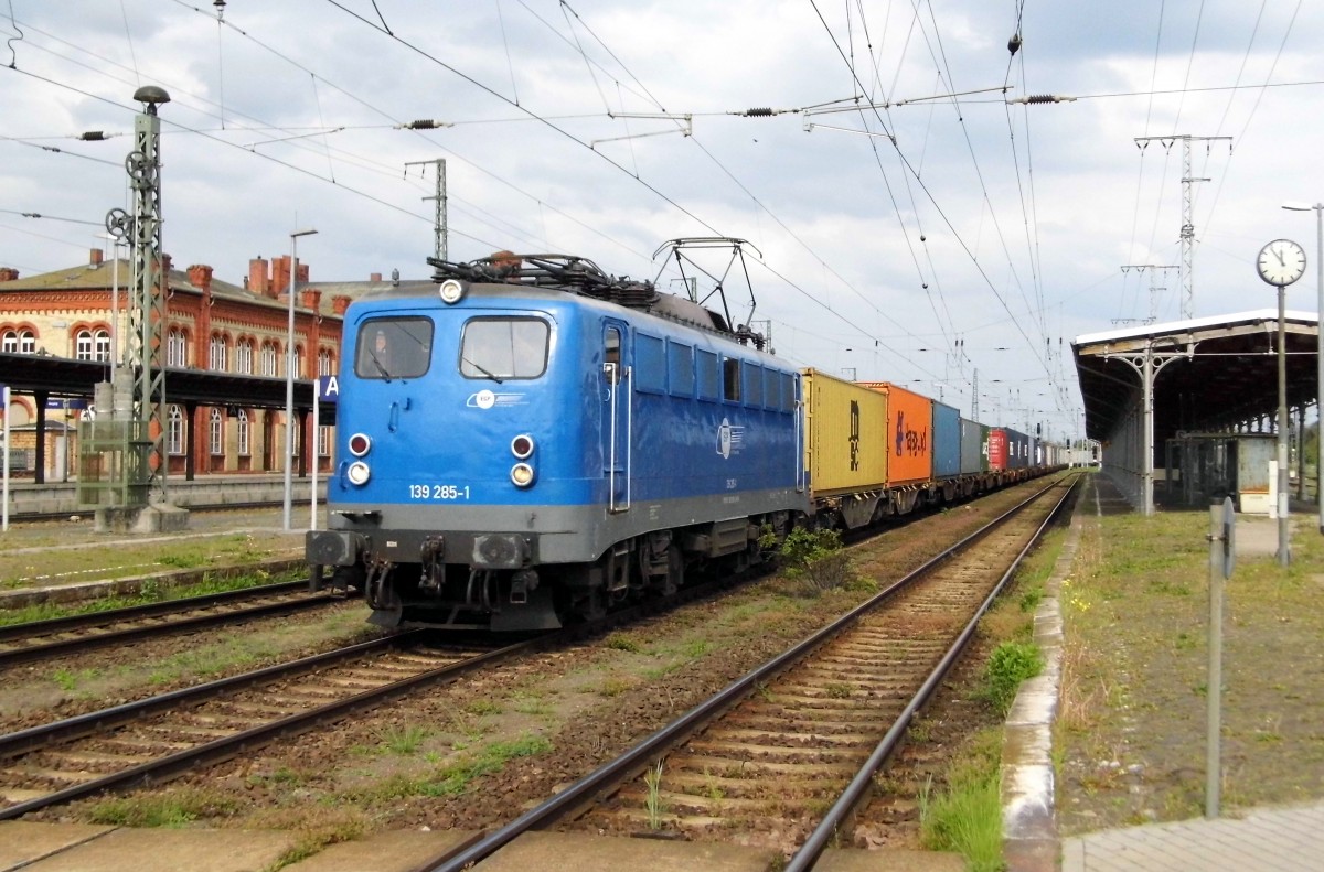 Am 08.05.2015 kam die 139 285-1 von der EGP aus Richtung Magdeburg nach Stendal und fuhr weiter in Richtung Salzwedel . 