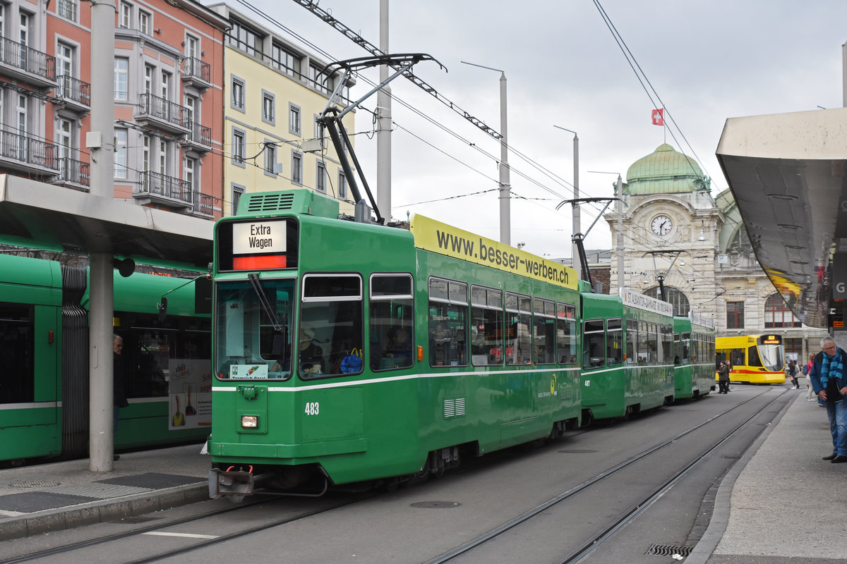 Am 08.12.2018 fand die Santiklausen Fahrt des Tramclub Basel statt. Hier steht die Dreifach Traktion, mit den Be 4/4 483, 487 und 480 am Bahnhof SBB.