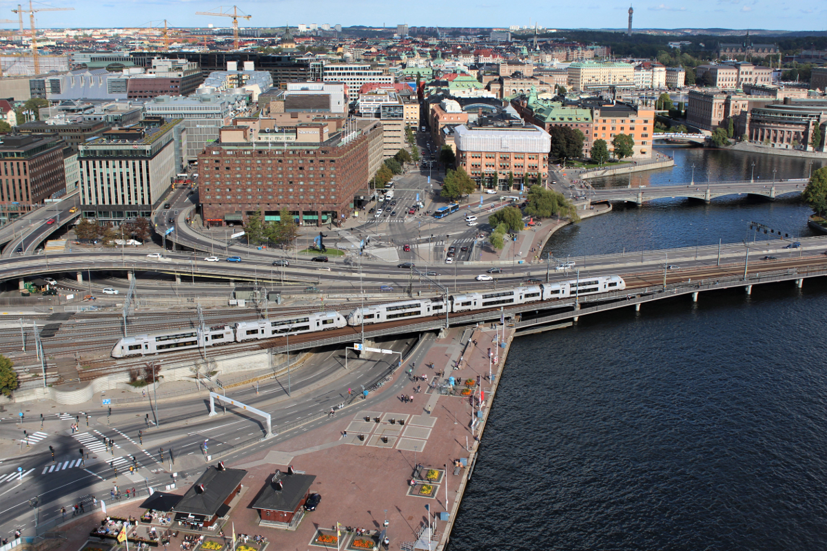Am 09.09.2018 erreicht ein X40 Doppel als IC nach Gävle den Bahnhof Stockholm C.
