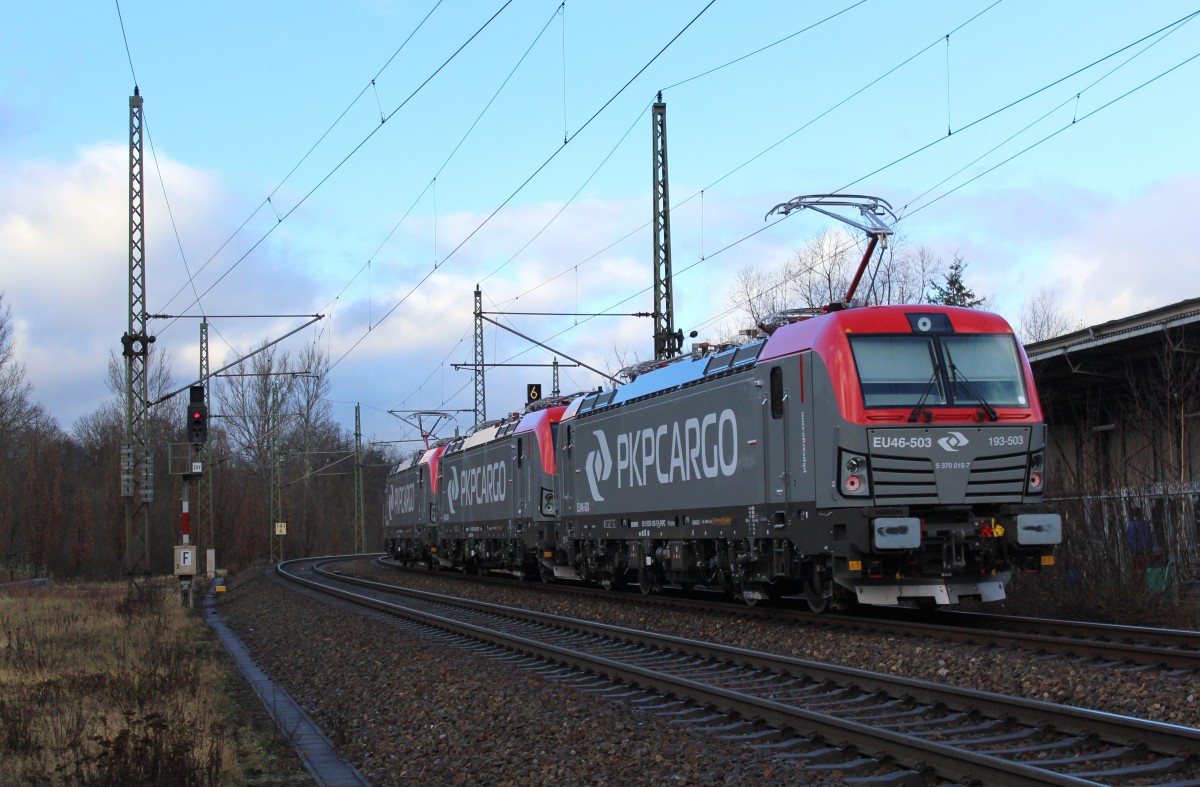 Am 10.01.16 fand eine Überführung von drei neuen Vectron für PKP Cargo - 193 502, 501 und 503  von München-Allach nach Frankfurt(Oder) statt. Hier die Einfahrt in Saalfeld/Saale. 