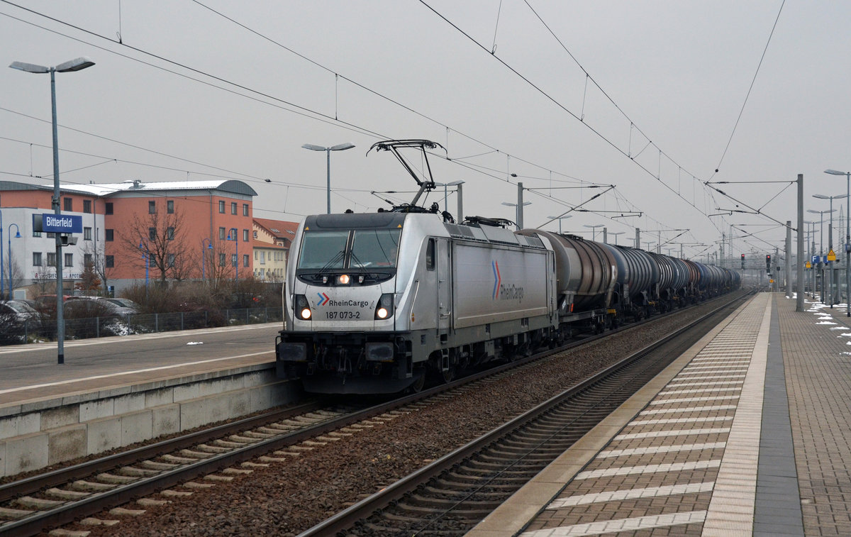 Am 10.02.18 führte 187 073 einen Kesselwagenzug durch Bitterfeld Richtung Wittenberg.