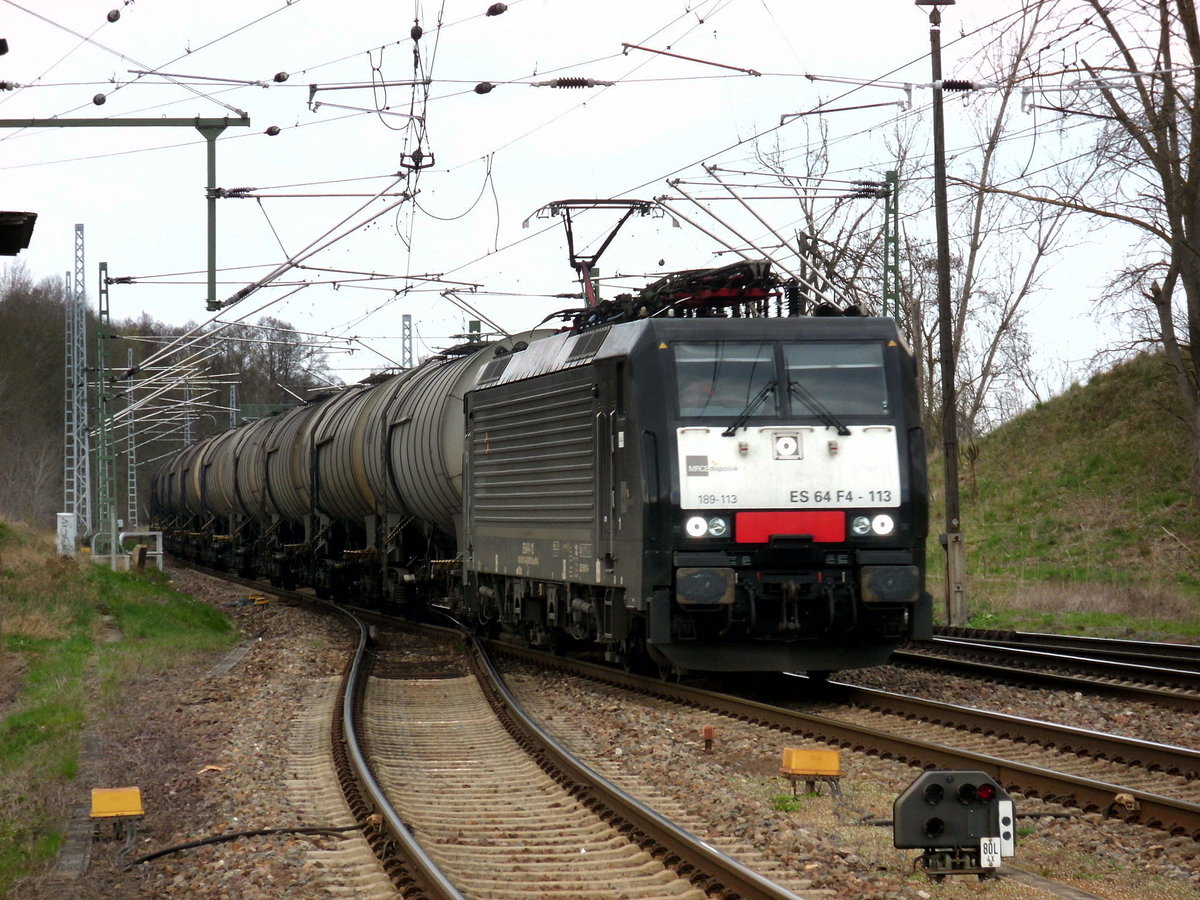 Am 10.04.2016 kam die 189 113 mit einem Kesselzug aus Richtung Wittenberge nach Stendal und fuhr weiter Richtung Magdeburg.