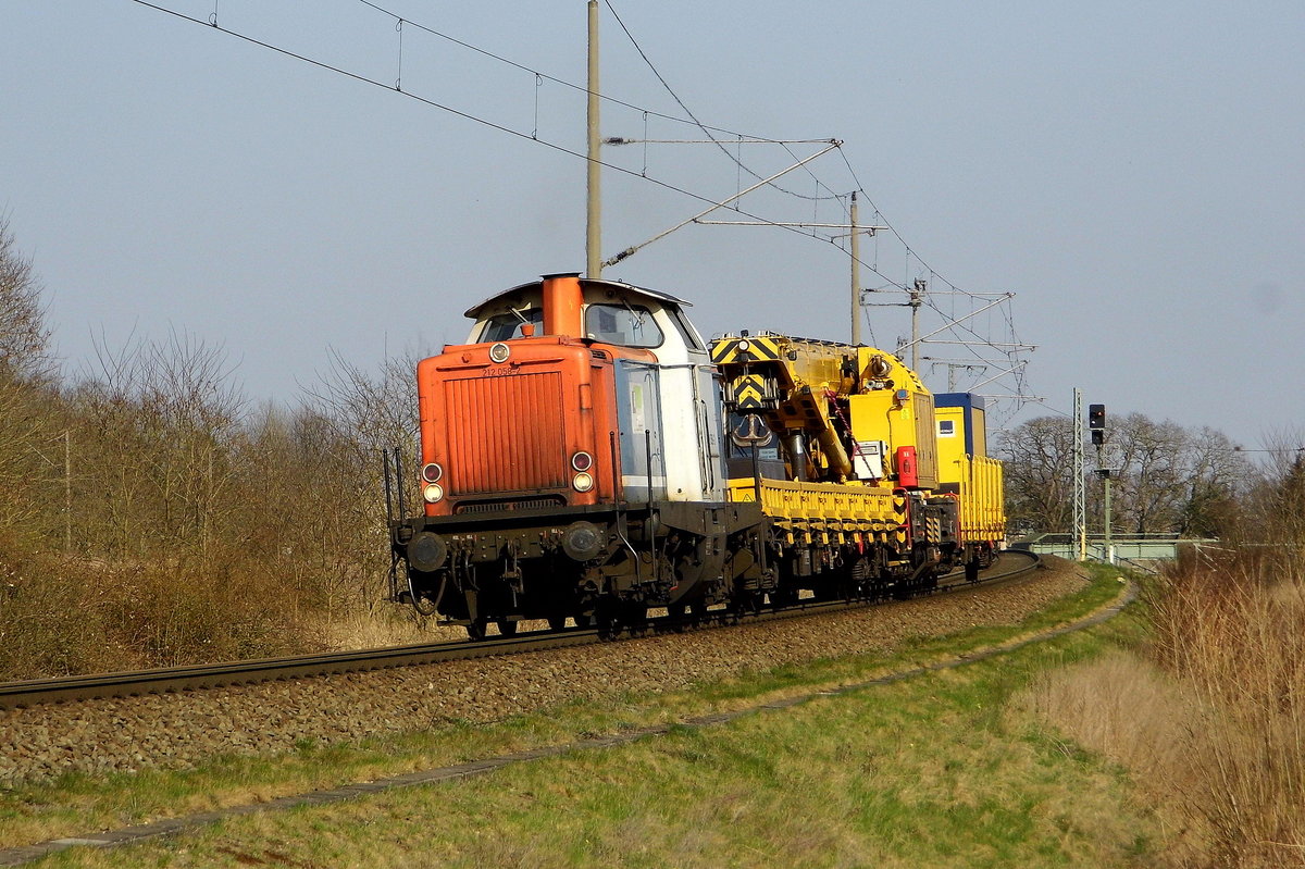 Am 10.04.2018 kam die 212 058-2 (Name Lena Sophie) von der LoConnect GmbH, Nohfelden von aus Richtung Stendal und fuhr weiter in Richtung Salzwedel . 