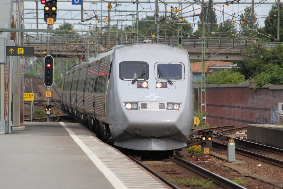 Am 10.07.2017 erreicht Snabbtåg 523 aus Stockholm den Bahnhof Lund C.