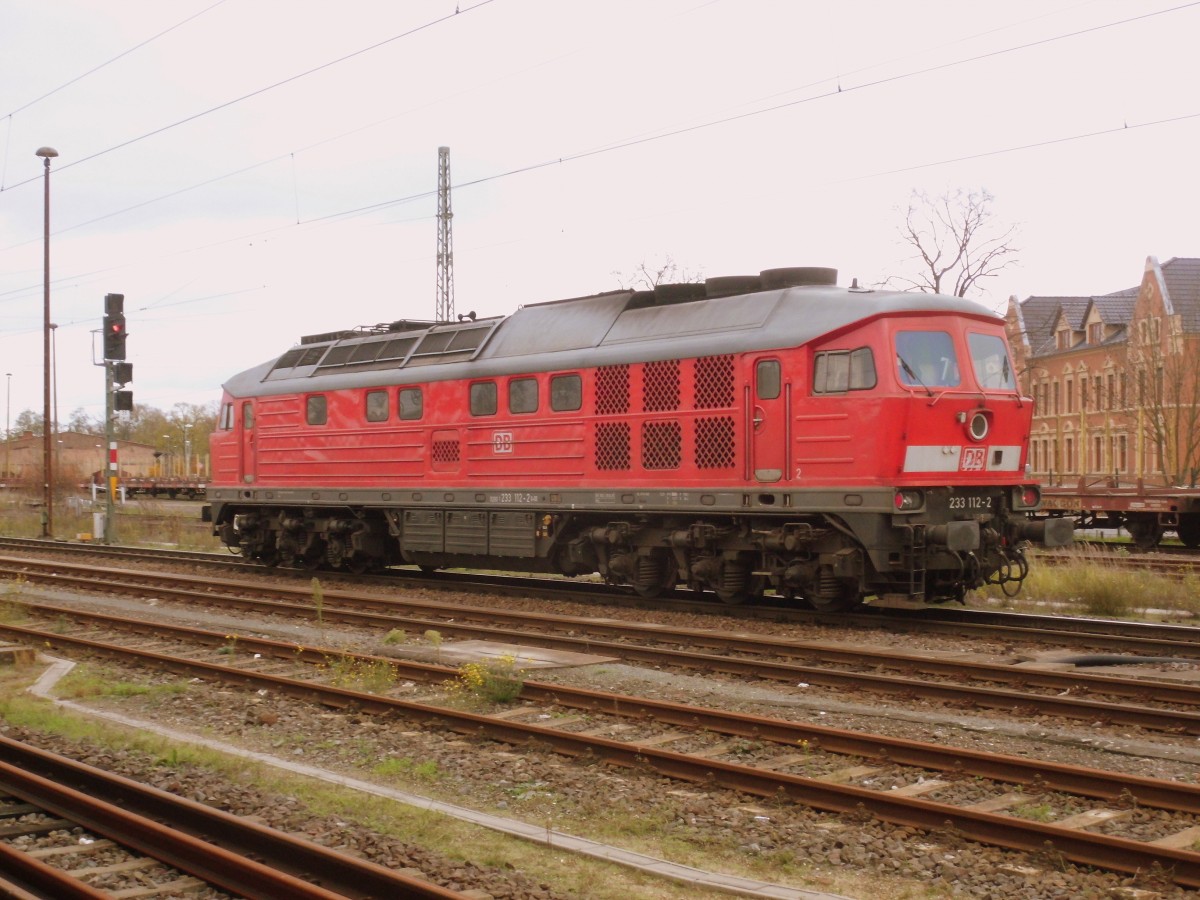 Am 10.11.2013 kam 233 112 Lz aus Richtung Berlin machte in Stendal Kopf und fuhr wieder Richtung Magdeburg weg.