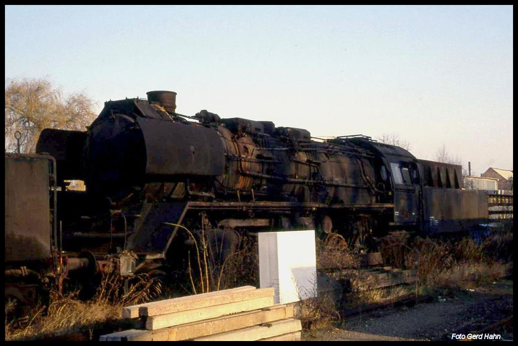 Am 10.12.1991 traf ich noch im BW Oschersleben auf einige alte Dampfloks der DR. Darunter war auch 503652!