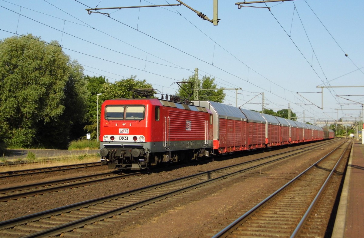 Am 11.06.2015 kam die 143 257-4 604 von der MEG aus Richtung Braunschweig nach Niederndodeleben und fuhr weiter in Richtung Magdeburg .