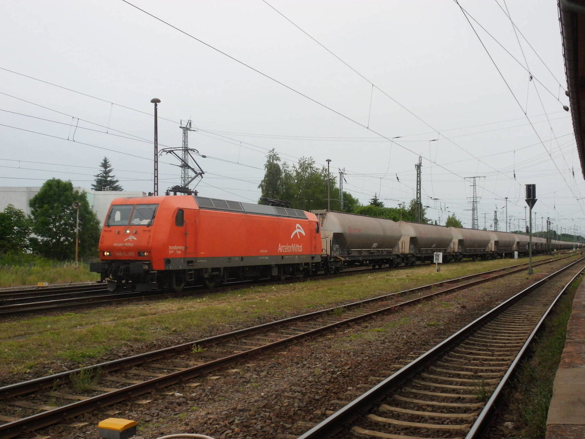 Am 12.06.2016 kam 145 CL 001 mit einem Kohlenstaubzug aus Richtung Hannover nach Stendal und fuhr weiter in Richtung Berlin.