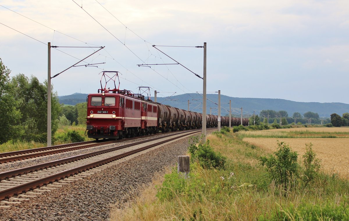 Am 12.07.18 fuhren 242 145-1 und 242 110-5 der EBS einen Kesselzug durch Etzelbach. 