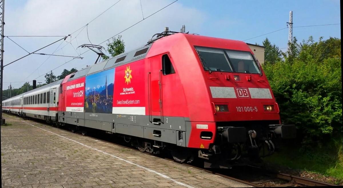 Am 12.9.2015 War die 101 006 am IC 2212 nach Ostseebad Binz