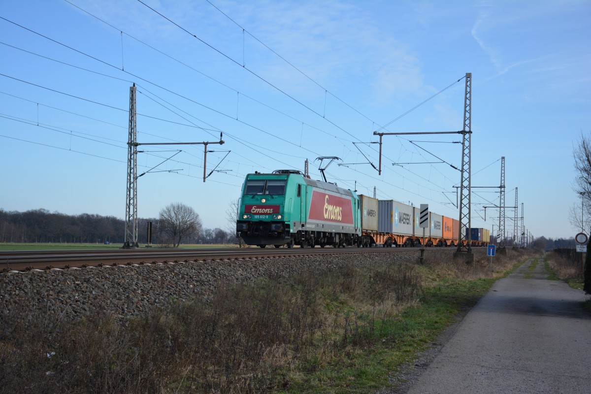 Am 13.02.2016 kam 185 612 mit einem gemischten Güterzug durch Dedensen Gümmer.