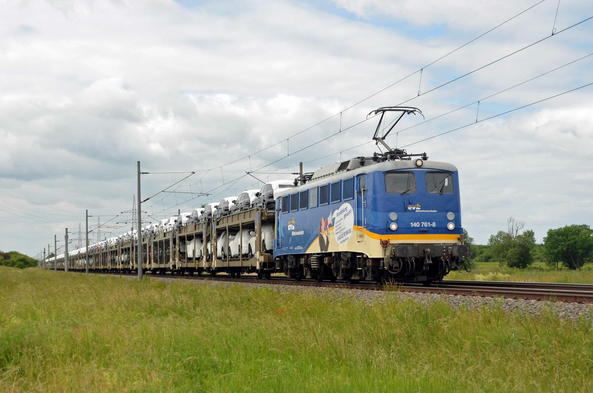 Am 13.06.21 schleppte 140 761 einen BLG-Autozug durch Braschwitz Richtung Magdeburg.