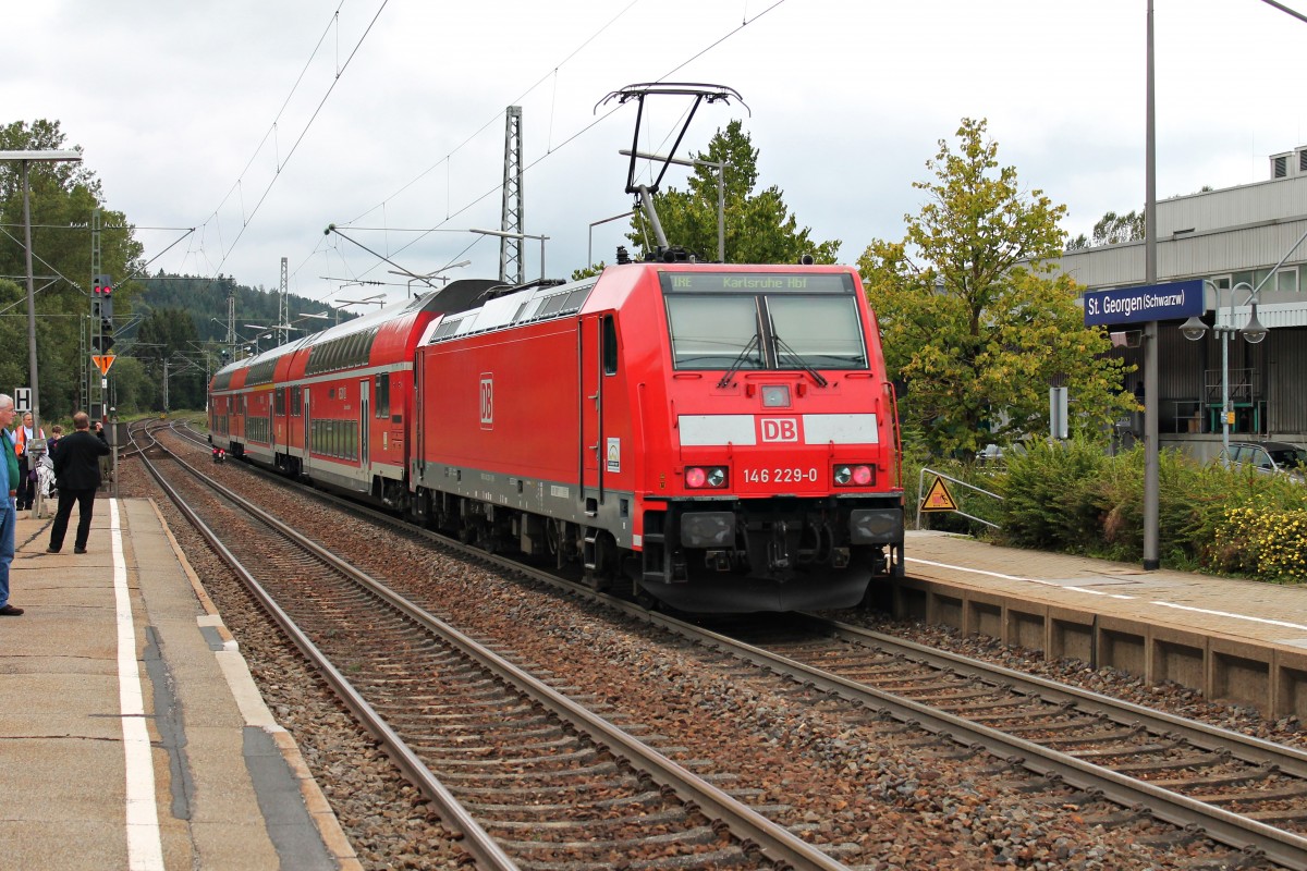 Am 13.09.2014 fuhr 146 229-0 als IRE (Konstanz - Karlsruhe Hbf) aus dem Bahnhof von St.Georgen gen Triberg.