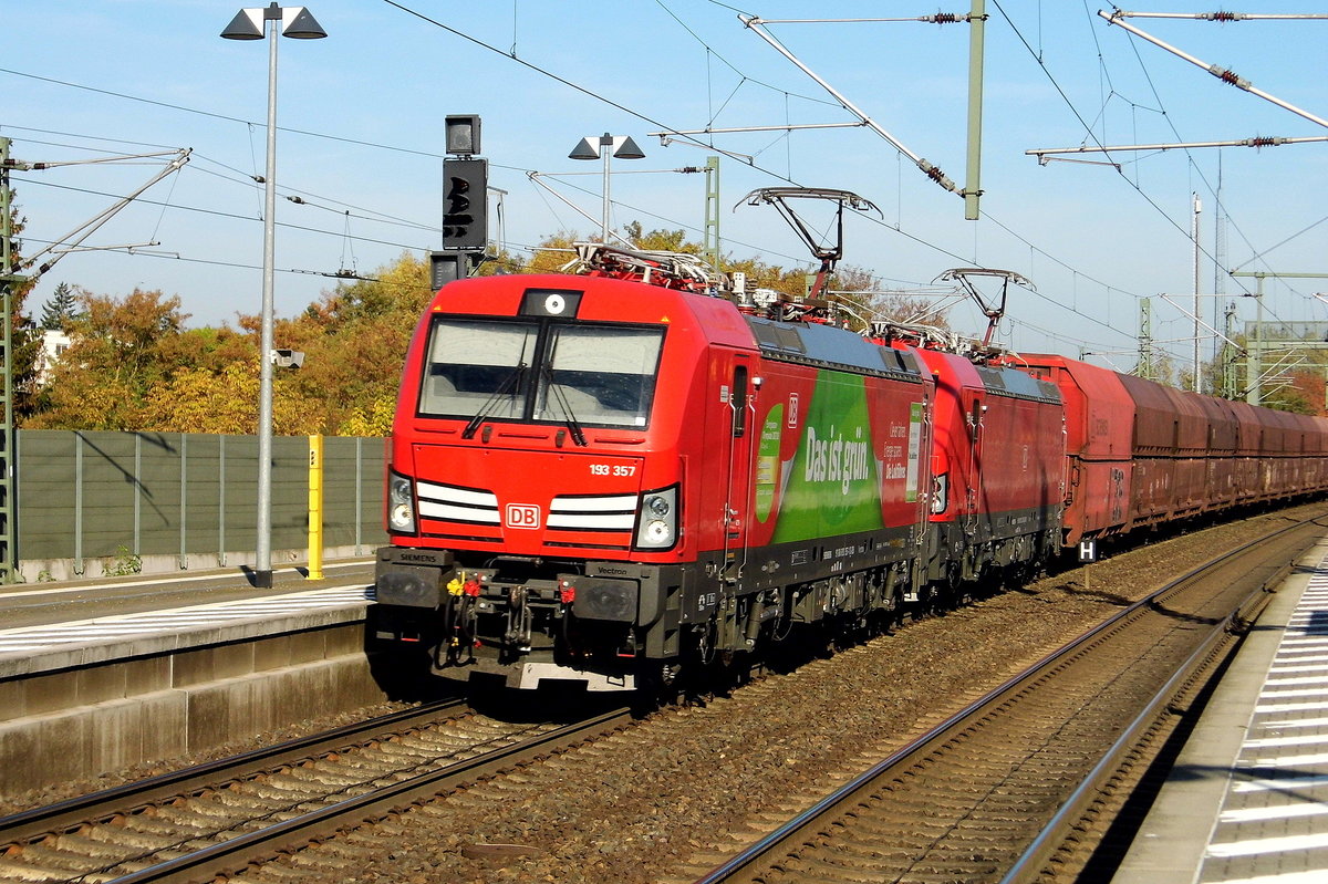 Am 13.10.2018 kamen die 193 327-1 und die 193 325-8 von der DB Cargo Deutschland AG, aus Richtung Hamburg nach Wittenberge und fuhr weiter in Richtung Berlin. 