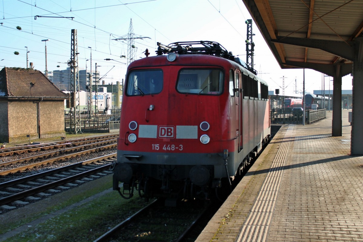 Am 13.12.2013 stand 115 448-3 abgestellt in Basel Bad Bf nachdem sie am Vorabend den Pbz 2459 von Karlsruhe nach Basel brachte.