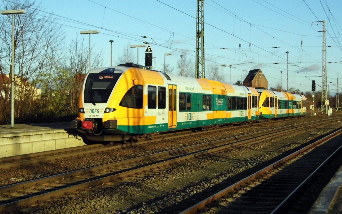 Am 13.12.2015 Rangierfahrt von der 646 045 und die 646 041 von der ODEG in Stendal . 
