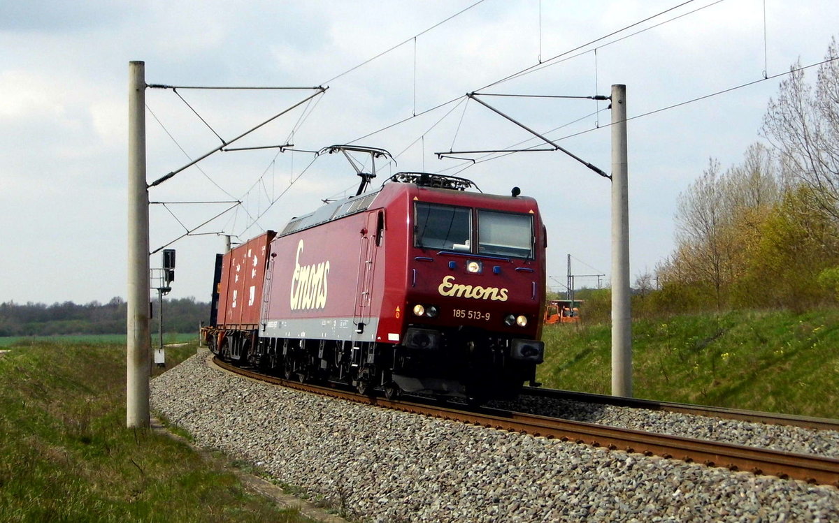 Am 14.04.2016 kam  die 185 513-9   von Emons aus Richtung Wittenberge und fuhr weiter in Richtung Stendal .