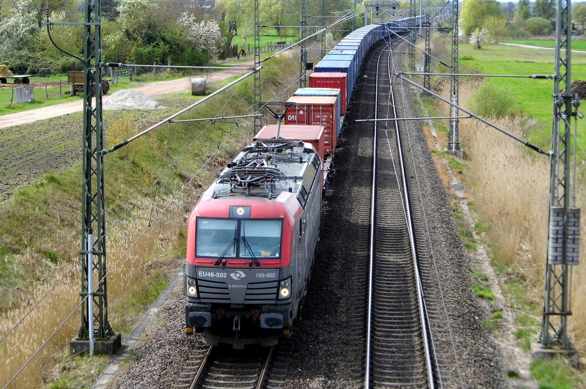 Am 14.04.2017 kam die EU46-502 ( 5370 014-0 ) von der PKP Cargo aus Richtung Braunschweig nach Stendal .