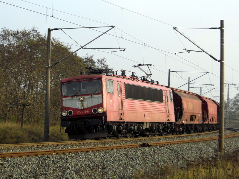 Am 14.11.2014 kam   die 155 219-9   von der DB aus Richtung Stendal und fuhr  weiter in Richtung Wittenberge .