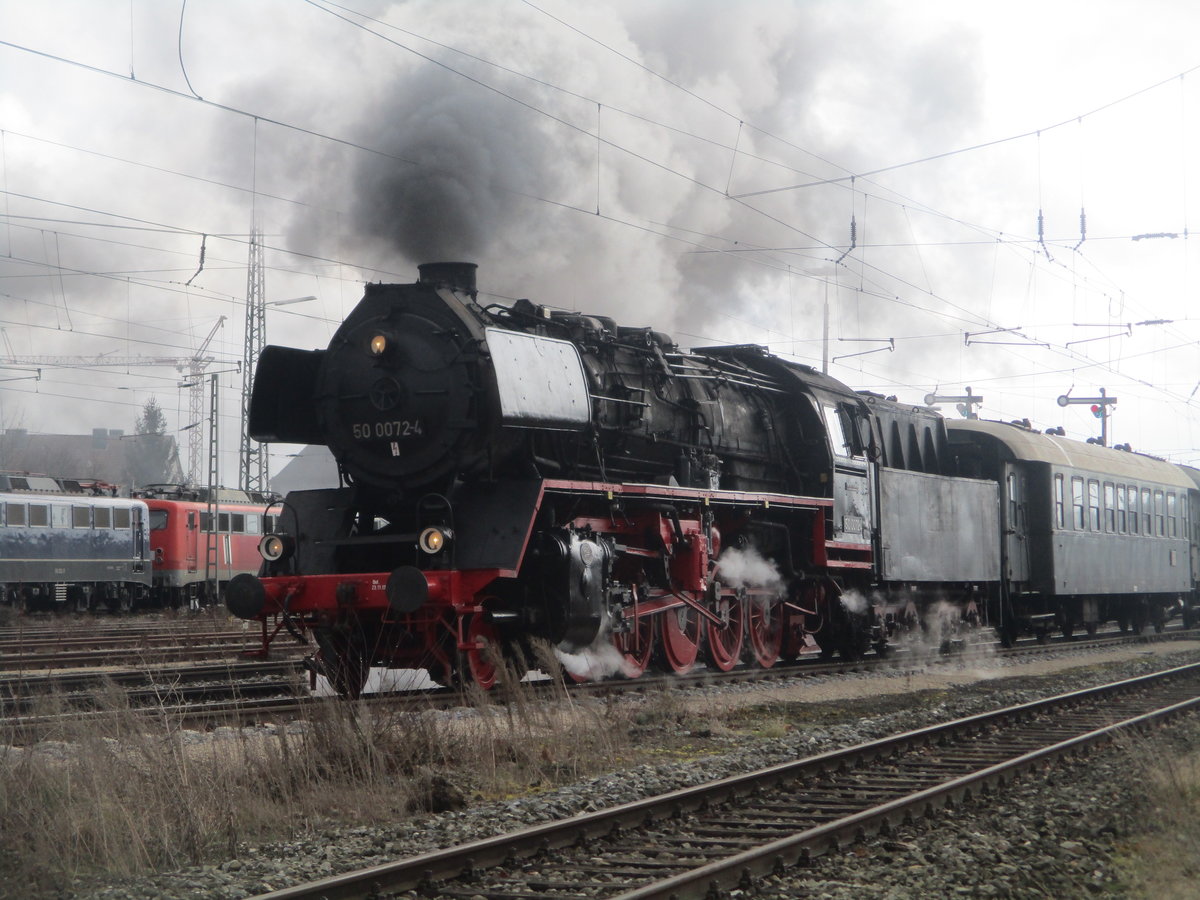 Am 1.4.2018 Fotografierte ich die 50 0072 des Bayrischen Eisenbahnmuseum bei der Ausfahrt in Nördlingen mit einen Sonderzug nach Gunzenhausen.